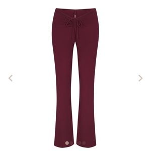 SKIMS SOFT LOUNGE
DRAWSTRING PANT